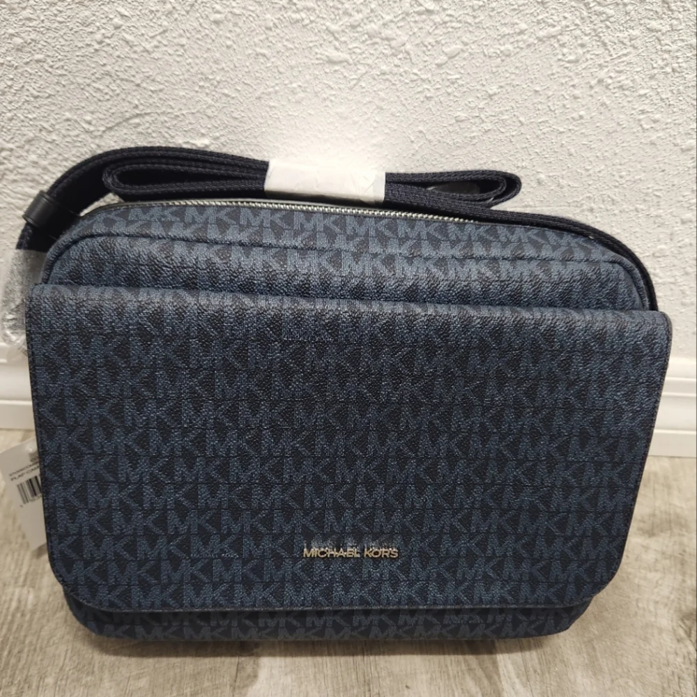 Michael Kors Cooper Logo Camera Bag - Admiral/Pale Blue NWT **FAST SHIPPING**